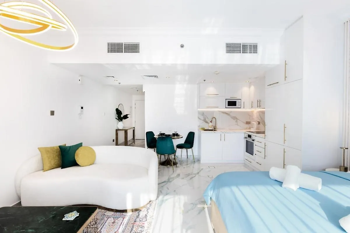 Апартаменты First Class Studio Chic Modern Urban Escape Дубай
