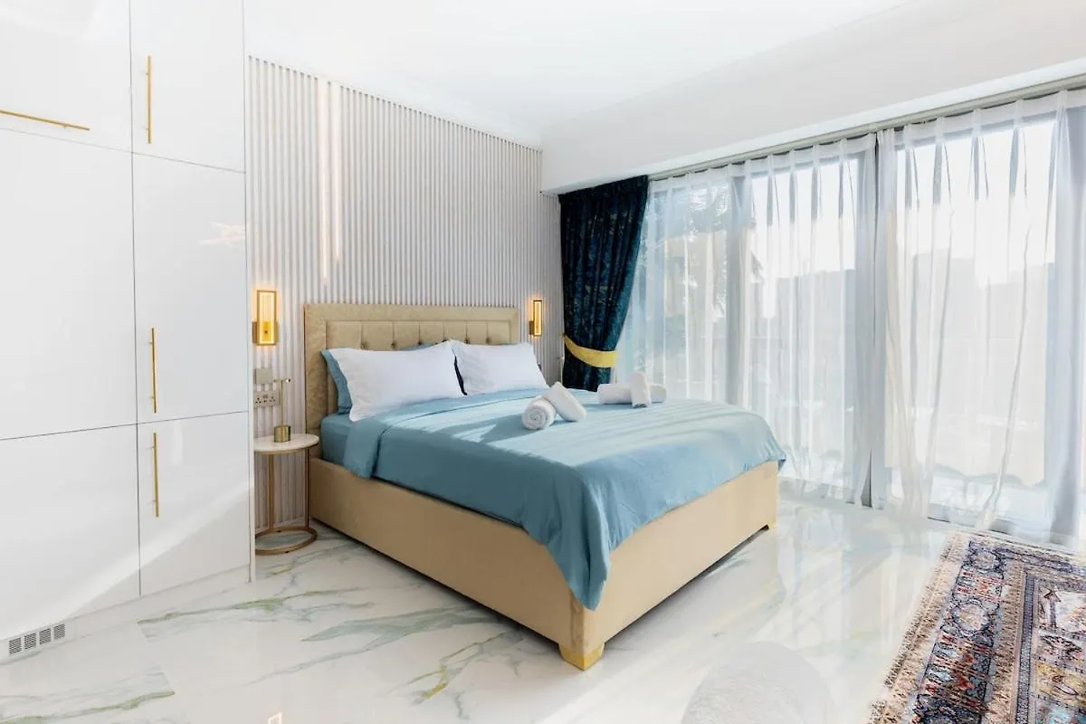 Apartment First Class Studio Chic Modern Urban Escape Dubai United Arab Emirates