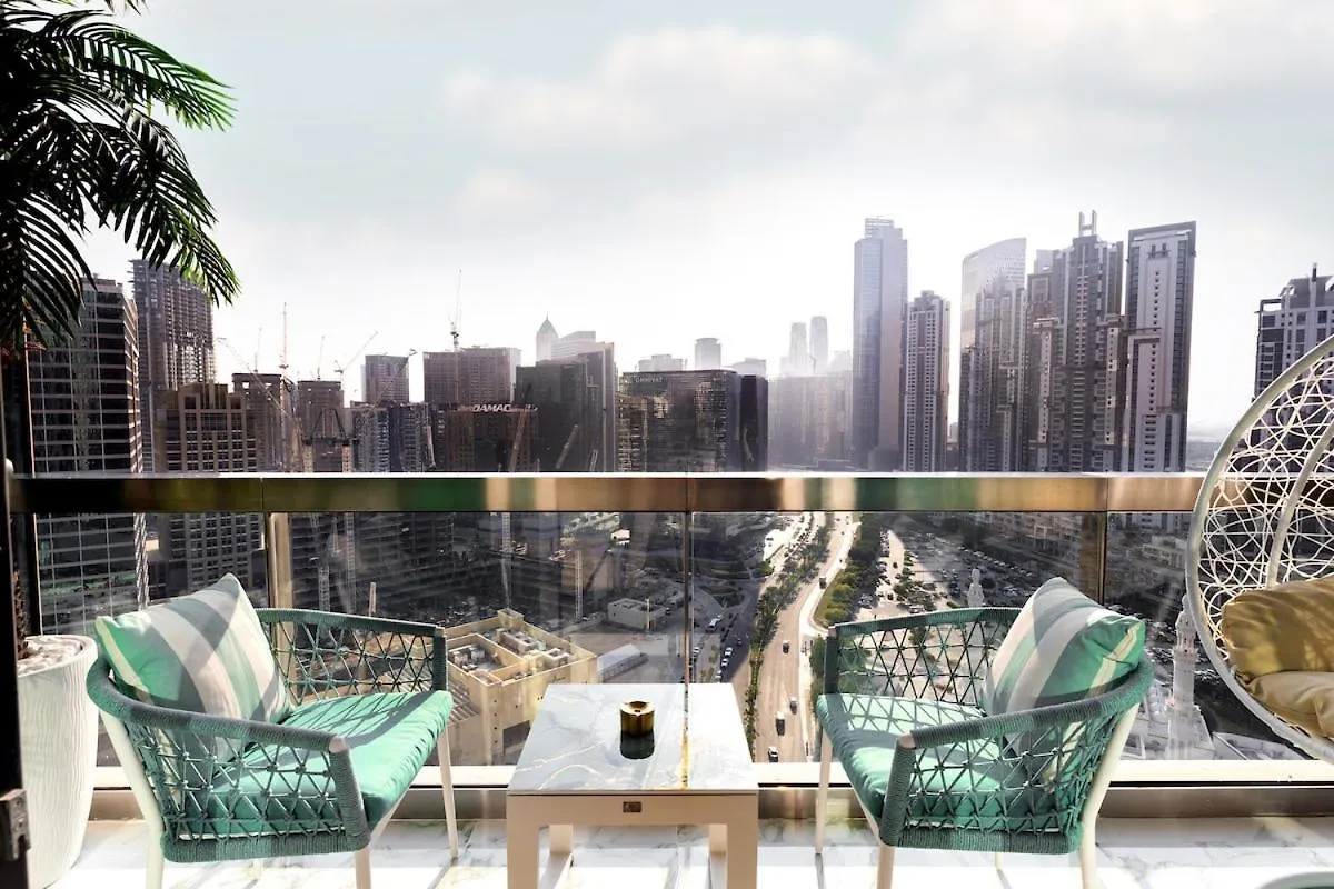 First Class Studio Chic Modern Urban Escape Dubai United Arab Emirates